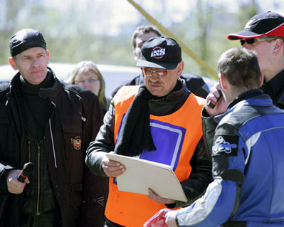 Czesław Swaryczewski (w kamizelce), fot.: PD@N 461-10