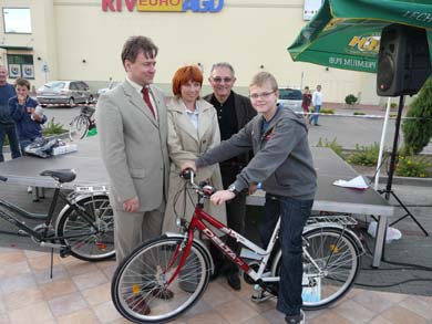 c8b770ba02e87072c7e8ae41b5d3055c07c5634e